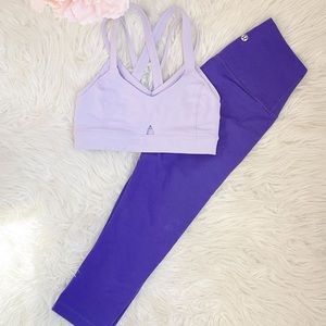 Lululemon sports bra